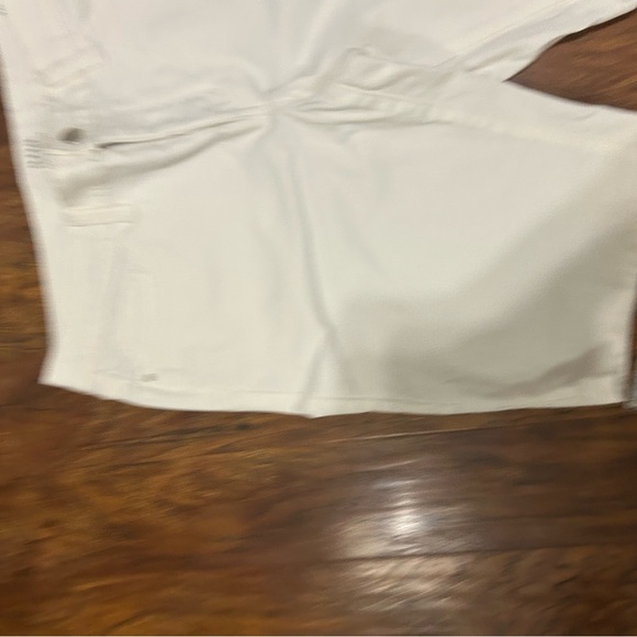 A.N.A White Denim Bermuda Shorts With Pockets and Zipper Button Closure - Picture 9 of 13